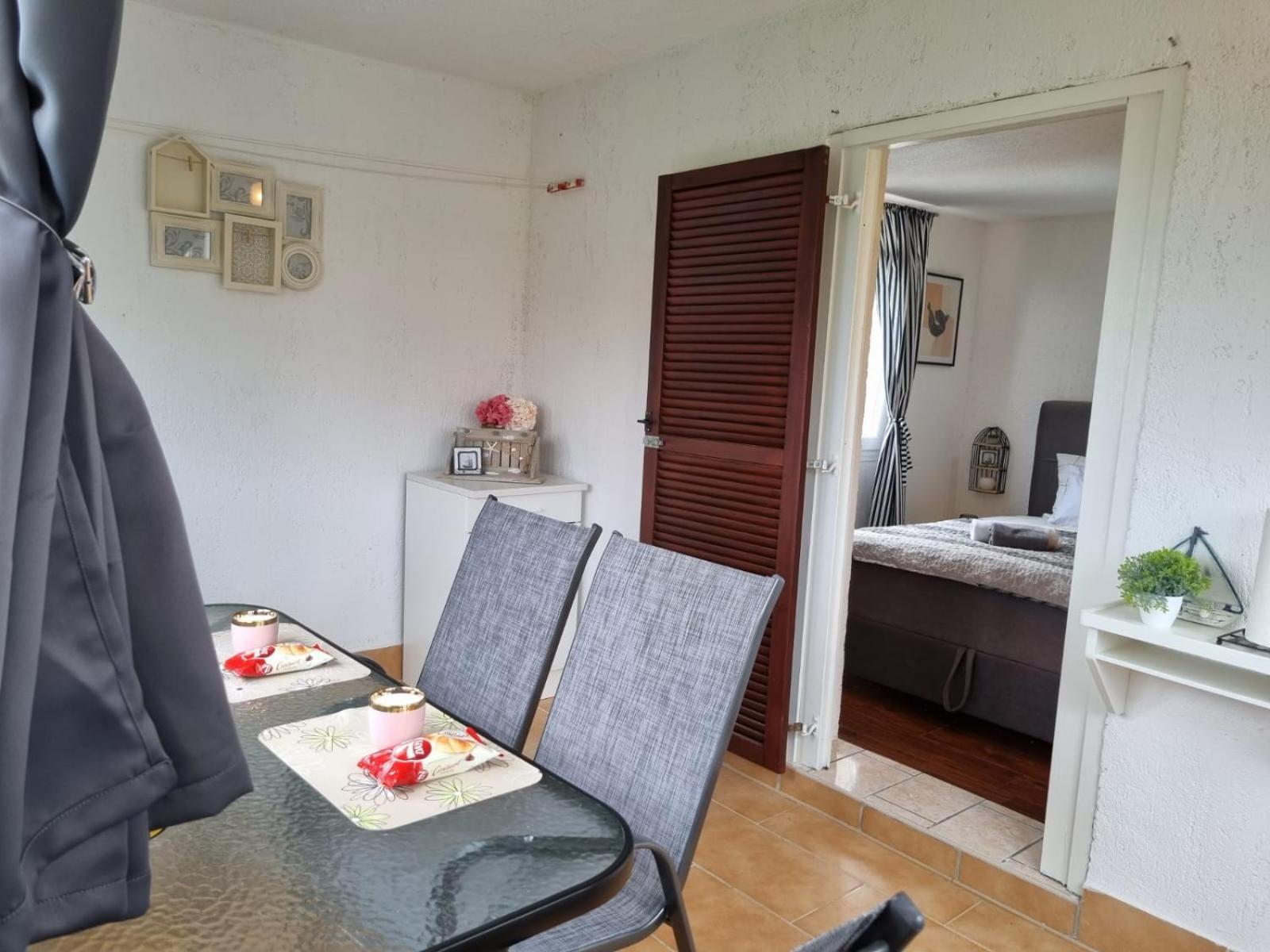 Apartmani 'Cvit' Карлобаг Екстериор снимка